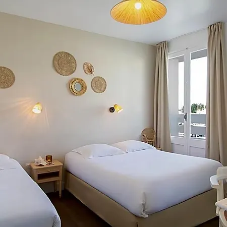 De La Otel Courseulles-sur-Mer
